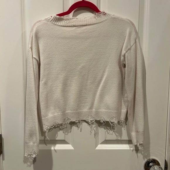 Honey Punch Cream Distressed V-Neck Cropped Sweater Size S - Picture 7 of 7
